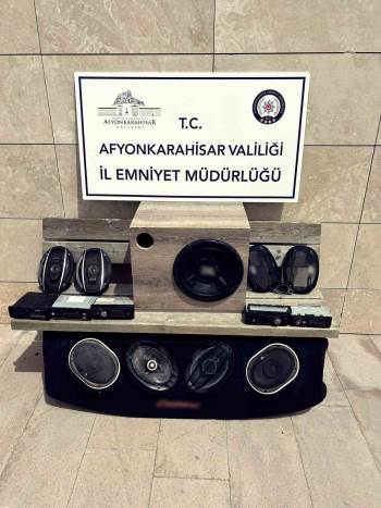 Otomobil Ve Kamyonları Soyan Şahısları Polis Yakaladı
