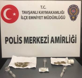 Otomobilde Uyuşturucu Ele Geçirildi
