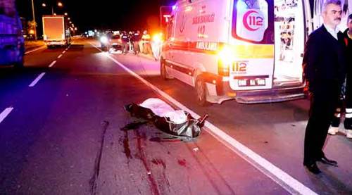 Otomobilin çarptığı üniversiteli kız hayatını kaybetti