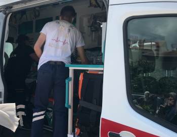 Otomobilin Çarptığı Yaya Yaralandı
