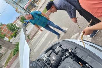 Otomobilin Motor Kısmına Giden Yavru Kedi Kurtarıldı
