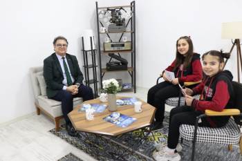 Otrar Mezun Olduğu Okulda Öğrenciler İle Buluştu
