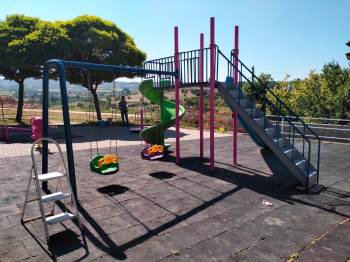 Oyun Alanlarında Yenileme, Boyama Ve Dezenfekte İşlemi Yapıldı
