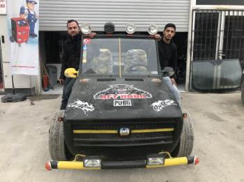 Oyundan Esinlenen İki Kafadar Bakın Ne Yaptı?
