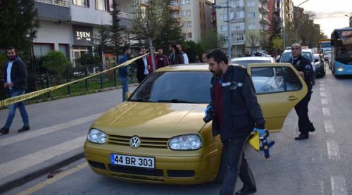 Öz kızına kurşun yağdırdı!