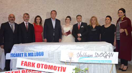 Özalp Ailesi’nin mutlu günü