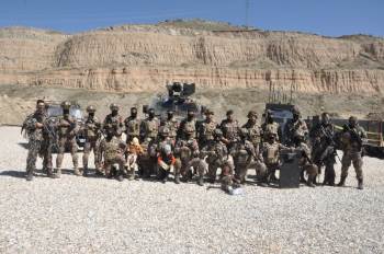 Özel Harekat Polislerinin Eğitim Faaliyeti İzleyenleri Büyüledi
