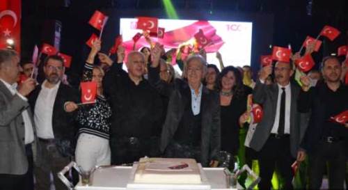 Özel Ümit Hastanesi’nden Cumhuriyet’in 100. yılına özel kutlama