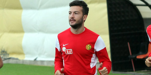 Özgür Çek'le yollar ayrıldı