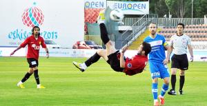 Özgür'den veda mesajı