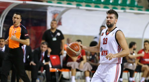 Özgüvenimizi tekrar yakalamak istiyoruz