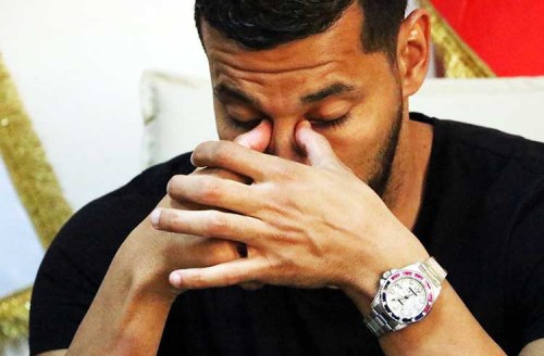 Özür diledi, gözyaşlarıyla veda etti!