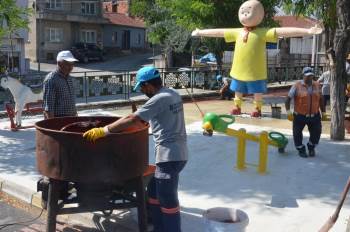 Parklarda Revize Çalışmaları Sürüyor
