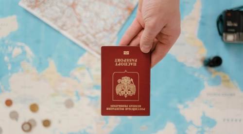 Pasaport Kontrolünde Sorulan Sorular: İngilizce ve Türkçe Cevaplarla Rehber