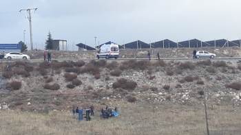 Pat Pat Hurdaya Döndü, Sürücü Yaralı Kurtuldu
