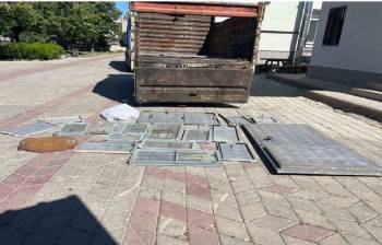 Patpatla Hırsızlık Yapan Şahıslar Güvenlik Kamerası İncelemesiyle Yakalandı
