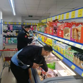 Pazaryeri Belediyesi Zabıta Müdürlüğü Ekipleri Harekete Geçti
