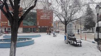 Pazaryeri Beyaza Büründü
