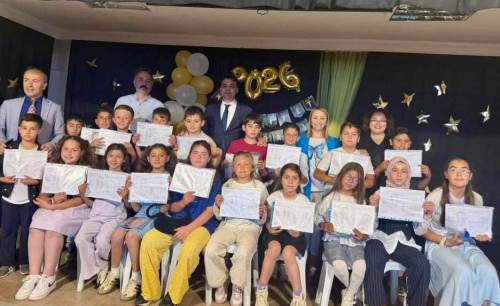 Pazaryeri’nde 1048 öğrenci karne sevinci yaşadı