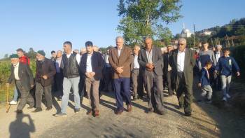 Pazaryeri’Nde Eski Bayramlaşma Gelenekleri Sürüyor
