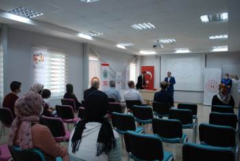 Pazaryeri’Nde Gençler İçin Hazırlanan "Kahve Tadında Satırlar" Projesi Tanıtıldı
