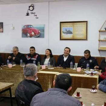 Pazaryeri’Nde Halk Toplantısı Düzenlendi
