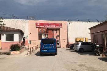 Pazaryeri’Nde Hurda Demir Malzemesi Çalan Şahıslar Suçüstü Yakalandı
