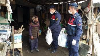 Pazaryeri’Nde Vefa Sosyal Destek Grubu Vatandaşların İhtiyaçlarını Karşılıyor
