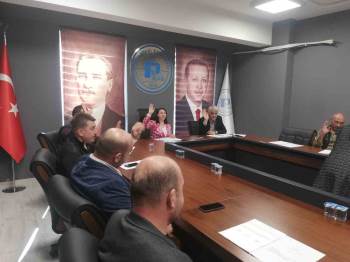 Pazaryerinde İş Yeri Kiraları Belirlendi
