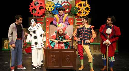 Perdeler zihinsel engelliler için açıldı