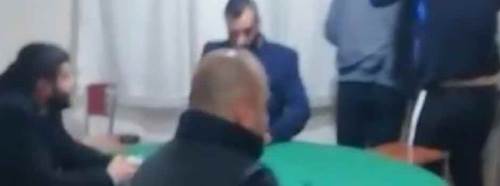 Pes dedirten görüntü! Koronavirüse rağmen 11 kişi...