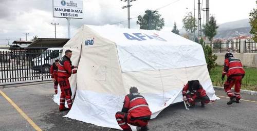 Peş peşe depremlerden sonra Kütahya'da dev tatbikat