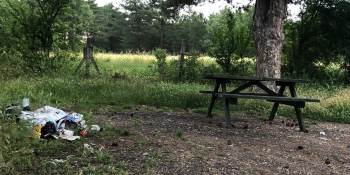 Piknikçiler Gölpark’I Adeta Çöplüğe Çevirdi
