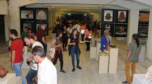 Pişmiş Toprak Sempozyumu başladı