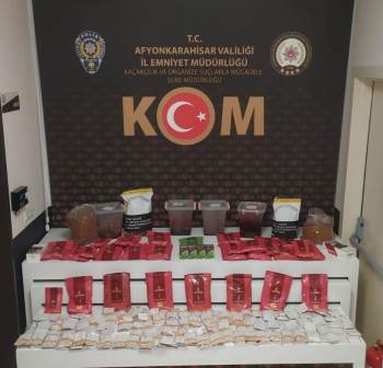 Polis 3 Bin 750 Adet Doldurulmuş Makaron Ele Geçirdi

