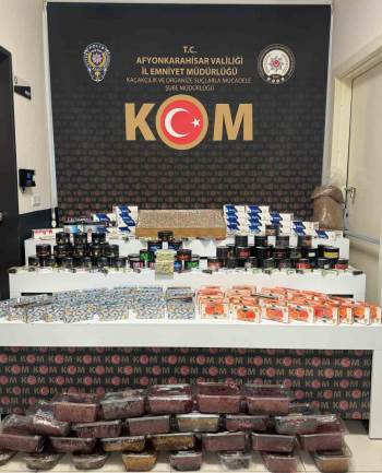 Polis 8 Bin 900 Adet Doldurulmuş Makaron İle Kaçak Ürünler Ele Geçirdi

