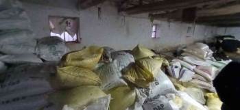 Polis Düzenlediği Operasyonda 9 Ton Sahte Katı Gübre Ele Geçirdi
