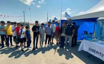 Polis Gençler İçin Bilgi Yarışması Düzenledi
