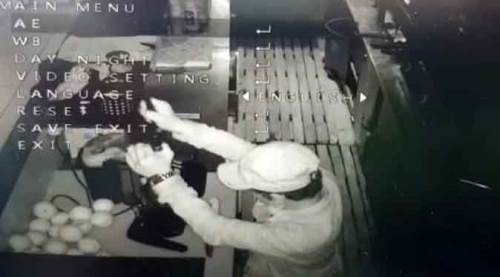 Polis her yerde onu arıyor! Çalacak para bulamayınca...