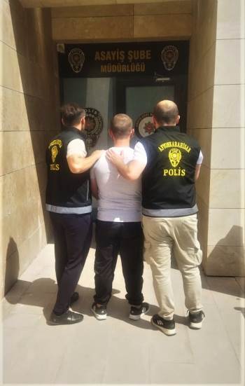 Polis Kasten Yaralama Suçundan Aranan Şahsı Yakaladı

