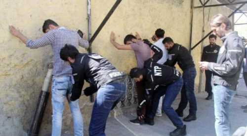 Polis okul önlerinde kuş uçurtmadı