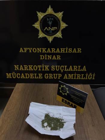 Polis Operasyonunda Esrar Ele Geçirildi
