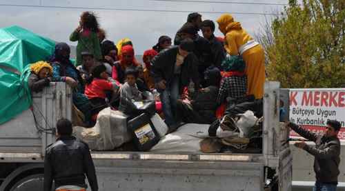 Polis TIR'ı durdurdu, brandayı kaldırdı şok!