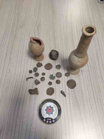 Polis Yaptığı ‘Şok’ Uygulamada Tarihi Eser Ve Sikke Ele Geçirdi
