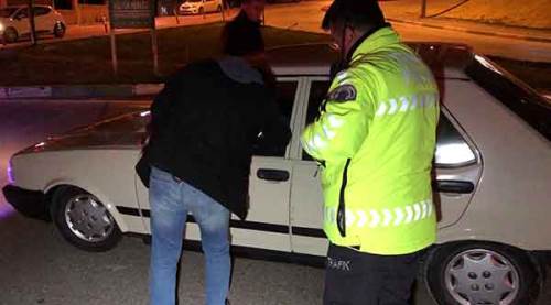 Polisten kaçan sürücü, kaçtığı otomobil fiyatı kadar ceza yedi