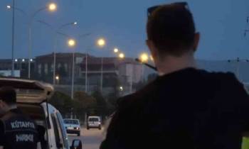 Polisten Zehire Geçit Yok
