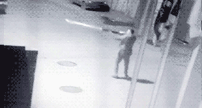 Pompalı tüfekle iş yerini böyle bastılar