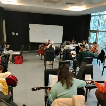 Popüler Gitar Kursları Başlıyor
