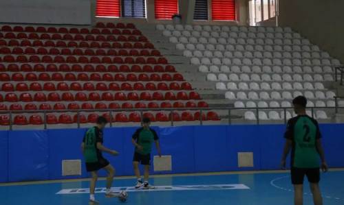 Porsuk Spor Salonu’nda oynanan oyunları kimse takip etmedi