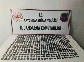 Poşette Taşıdıkları 594 Adet Tarihi Sikke İle Yakalandılar
